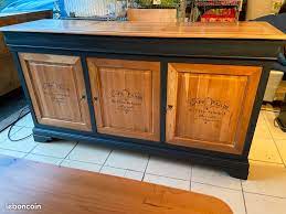 Je possède une enfilade provençale style louis xv, en merisier ciré (ou vernis au et non le glacis ne suffit pas pour un meuble , il vous faudra le vernir car c'est une finition fragile. Magnifique Enfilade En Merisier Massif Relookee Style Industriel Meuble Fai Customiser Vieux Meuble Comment Decaper Un Meuble Salle A Manger Style Industriel