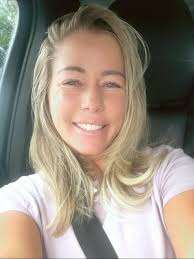 Kendra Wilkinson (@kendrawilkinson) • Instagram photos and videos