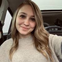 Allison Castle's Instagram, Twitter & Facebook