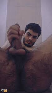 Hombres masturbandose desnudos gif