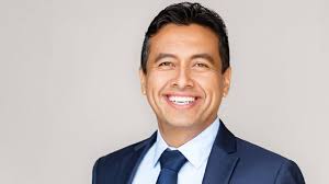 About Juan Carlos Arzola