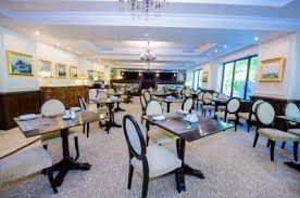 24 de tineri, băieți și fete au fost angajați la. Grand Hotel Sofianu Ramnicu Valcea Vl 2017 Evohoreca