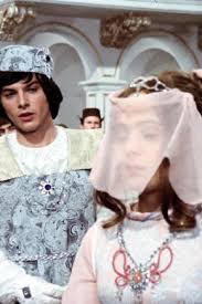 Geprüfte qualität und 36 monate garantie. 250 Drei Haselnusse Fur Aschenbrodel Ideen Aschenbrodel Drei Haselnusse Drei Nusse Fur Aschenbrodel