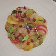Fastandfood On Instagram Carpaccio De Saint Jacques Mangue Melasse De Grenade C Est Juste Dans L Acidite Plein De Fraicheur Pour E Food Fruit Salad Fruit