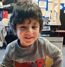 Robert Ashbridge's Instagram, Twitter & Facebook