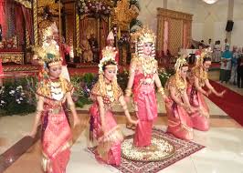 Tarian Tradisional 10 Tarian Mewah Untuk Pernikahan Di 2020 Janji Pernikahan Upacara Pernikahan Pengantin Wanita