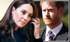 Kate middleton is standing her ground amid royal family drama according to a royal expert. Bldsja0sagpesm