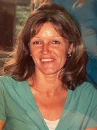 Teresa Estes's Instagram, Twitter & Facebook