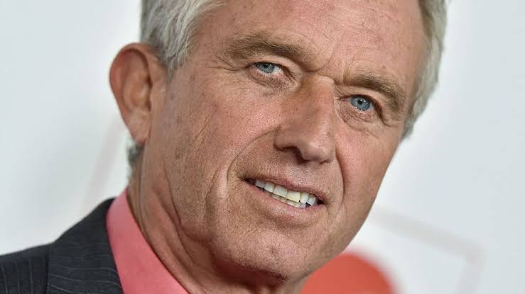 Robert F Kennedy Jr to challenge Biden for White House - BBC News
