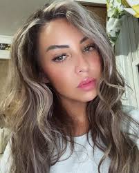 Chelcee Casey (@chelceecasey)