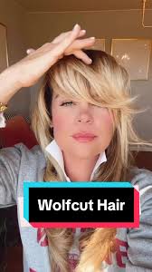 Wolfcut Hairstyles and Beefy Bangs Ideas for Fall Fashion Hair Trends