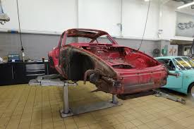 Stripping Down Of The Car In Early Stages Of Restoration Restoration Car Porsche