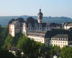 It contains the hochschloss (high palace), built between 1530 and 1572. Heiraten In Weilburg Heiraten Weilburg
