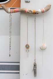 Diy Porte Bijoux En Bois Flotte Mes Dernieres Lubies Porte Bijoux En Bois Bijoux En Bois Flotte Porte Bijoux