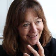 Moderskeppet följer Kate Gabor