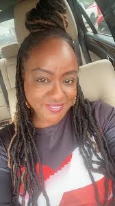 Kimberly Wolford's Instagram, Twitter & Facebook