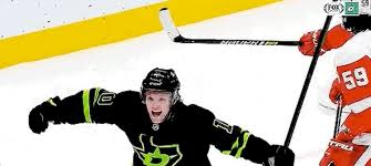 The perfect anthony martial animated gif for your conversation. Stars Oettinger S First Start Leads To 7 3 Win Over Detroit The Athletic