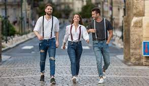Sur cette démo, je suis entrain de terminer mon sac à dos loopy. Comment Mettre Vos Bretelles Les Porter Avec Elegance So Busy Girls