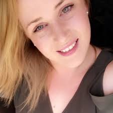 Kristine Devlin (@KristineD90)