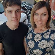 Congratulations to Alyssa Christine Stuart for winning the National  Brother's Day Giveaway! And thanks to all of you who shared your brothers  with us! It's inspiring to hear all the love! Alyssa,