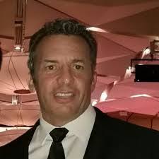 Bernardo Zambrano's Instagram, Twitter & Facebook