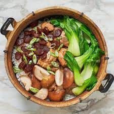 Bo Zai Fan Chinese Chicken And Mushroom Clay Pot Rice Recipe In 2021 Stuffed Mushrooms Asian Recipes Comfort Food