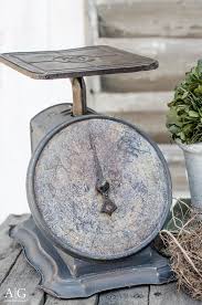 rusty vintage scale makeover with paint