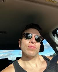 One month left of the year. I've already made some audits and changes to my  life. Don't wait until Jan 1. Live the best life you deserve.  #newyearsresolution #newyearnewme #discoverpage