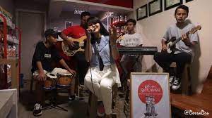 Chord Kunci Gitar Lirik Lagu Pingin Sayang Derradru Pingin Ngomong Sayang Aku Dudu Sopo Sopomu Tribunsolo Com