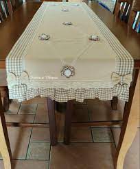 La mia testiera letto è molto semplice ma funzionale, una di quelle da attaccare al appendere al muro la testata del letto fai da te è stato un lavoro che ha fatto mio marito (che purtroppo non ho fotografato). Runner Tavolo Country Chic Letti Shabby Chic Decorazione Shabby Chic Runner Da Tavola In Tela