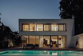 +49 8151 8061 fax +49 8151 15229 starnbergersee@seenschifffahrt.de. Villen Und Einfamilienhauser Starnberger Immobilien De
