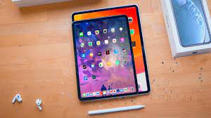 Ipad pro features a new ultra wide camera with a 12mp sensor and a 122‑degree field of view, making it perfect for facetime and the new center stage feature. Battle Royale With Cheese The 12 9 Inch Ipad Pro Vs The 11 Inch Ipad Pro By Joshua Beck Medium