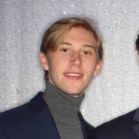 Alexander Lamm's Instagram, Twitter & Facebook