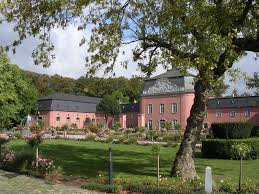 Schloss Wickrath In Monchengladbach Architektur Deutschland Burgen Monchengladbach Schloss