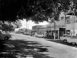 The town's name is derived from an aboriginal word meaning meeting of the waters. Historical Australian Towns Mareeba More Than The Granite Creek Stopover