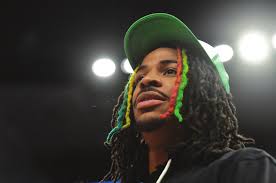 Lakewood coach faces charges, accused of relationship with student