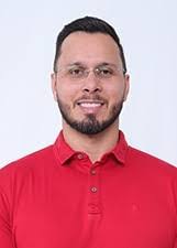 Danilo Moraes's Instagram, Twitter & Facebook