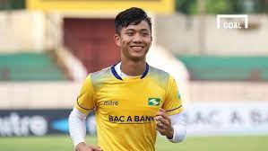 Phan văn đức thừa nhận kém lợi thế hơn đồng đội. Khi Nao Phan VÄƒn Ä'á»©c Trá»Ÿ Láº¡i Thi Ä'áº¥u Cho Slna Táº¡i V League Goal Com