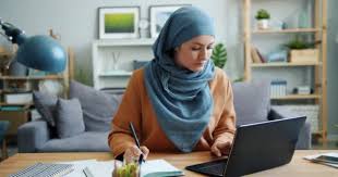Berbeda dengan rukun islam lain yang lebih banyak berupaya membangun dan menguatkan hubungan antara orang beriman dengan allah. Bayar Zakat Online Hukum Menurut Islam Aplikasi Tepercaya Woke Id
