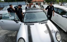Jualan lelong kenderaan jualan lelong kenderaan dan pernah berlaku nombor plat di semak dengan jpj menyatakan kereta jenis kancil tetapi ada pada kereta mercedes. Jpj Bakal Lelong 47 Kenderaan Termasuk Kereta Mewah Motoqar