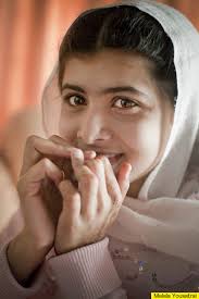 At 17, yousafzai became the youngest person ever to win a nobel peace prize. Malala Yousafzai Born Ekbooks Org