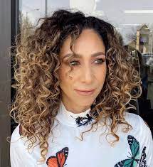Curly hair with side bangs part: 40 Most Popular Ombre Hair Ideas For 2021 Hair Adviser