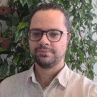 Domitila Costa Cayres