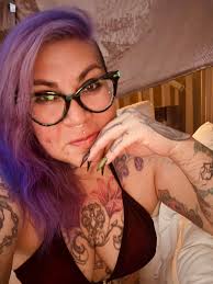 Bad girls have more fun.