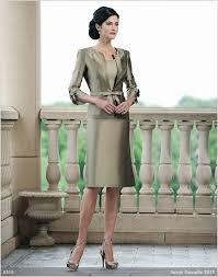 Ihre hochzeit ist einzigartig und der wohl schönste gesellschaftliche anlass, zu dem sie in ihrem leben einladen werden. Elegantes Kostum Standesamt Kleider Fur Die Brautmutter Mutter Der Braut Brautmutter Kostum