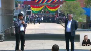 El horario del paso fronterizo es de 7:00 de la mañana a 12:00 de la noche. Evo Morales Cruza A Bolivia El Presidente De Argentina Alberto Fernandez Lo Despidio Desde Jujuy Cnn Video