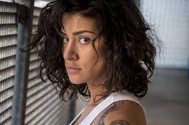 Il prend moins 1 minute pour avoir l'accès au serie. Prise Au Piege Que Nous Reservent Les Prochains Episodes Sur M6