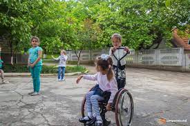 Nevoile copilului cu cerinte educative speciale. Cat De IncluzivÄƒ Este EducaÈ›ia Din Moldova Circa 1 000 De Copii InvaÈ›Äƒ In È™coli Speciale Fiind SeparaÈ›i De Familie