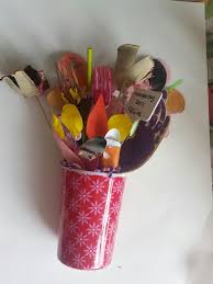Bak zelf scones en broodjes of ga over the top en maak een overheerlijke aardbeien tiramisu. Creatieve Moederdag Cadeaus Door Peuters En Kleuters Voor Mama