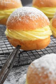 Beignets A La Creme Patissiere Boules De Berlin Moelleuses Recipe Creme Patissiere Beignets Food